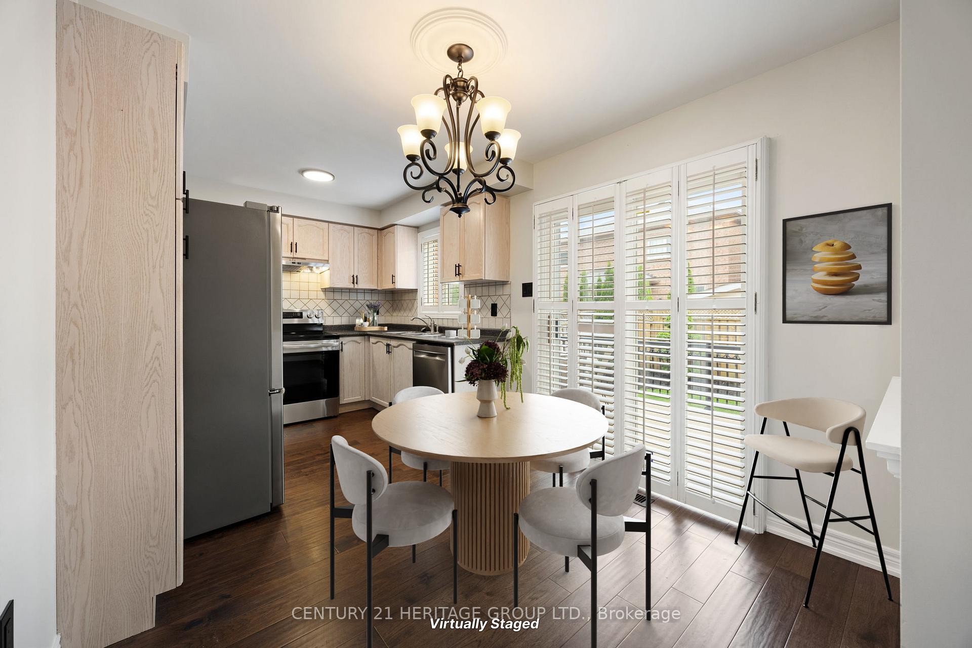 Photo 19 of 25 Wildberry Crescent, Vaughan, Vellore Village — HOMEH