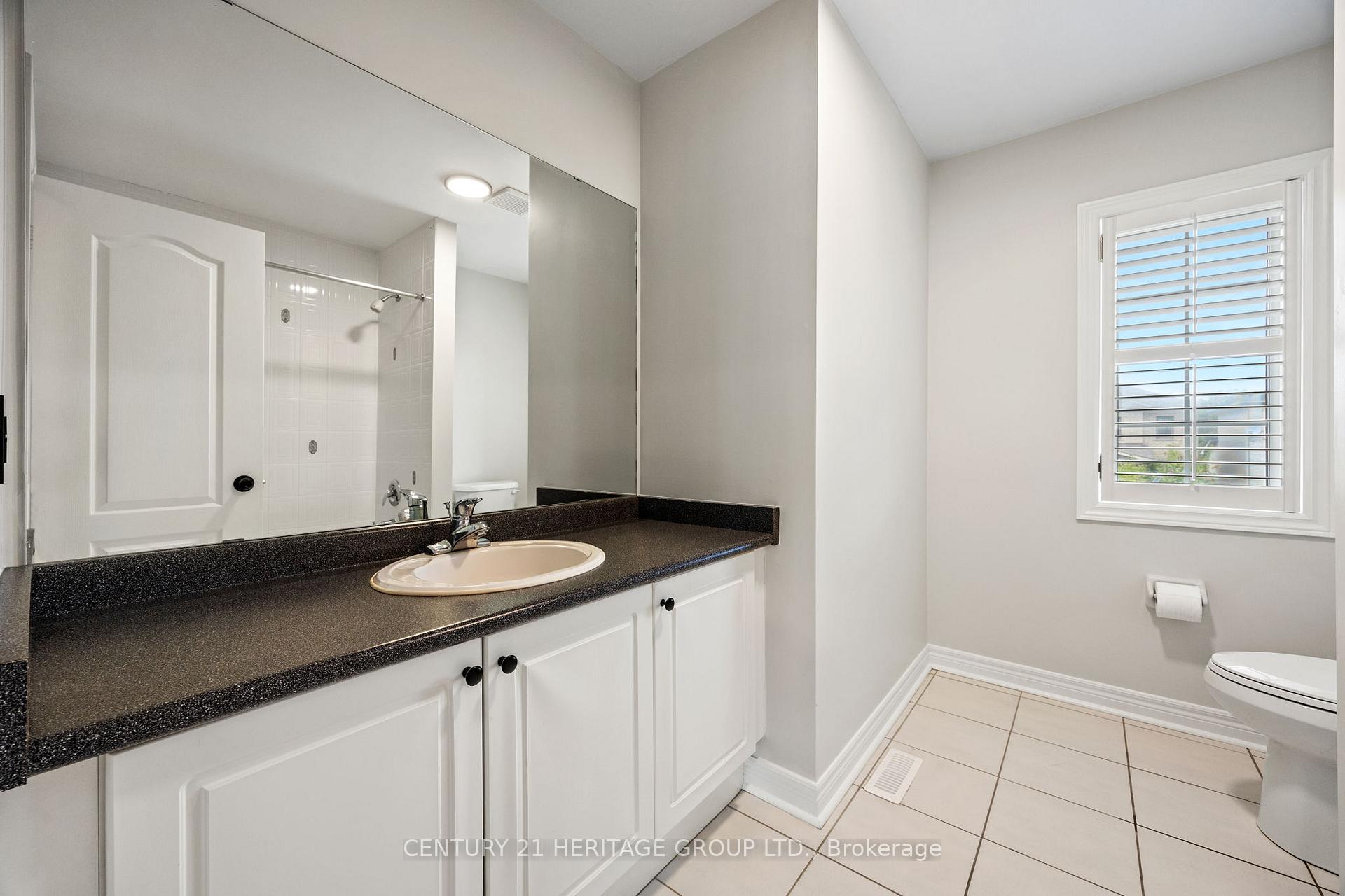 Photo 26 of 25 Wildberry Crescent, Vaughan, Vellore Village — HOMEH