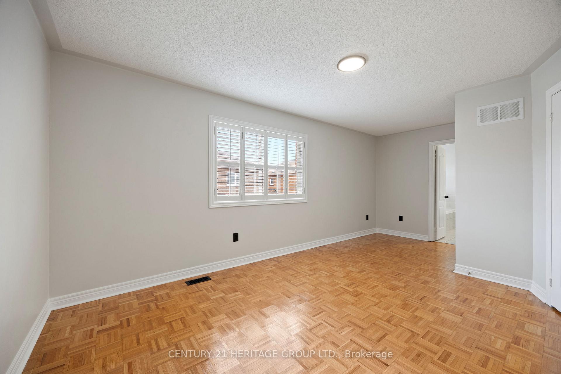 Photo 31 of 25 Wildberry Crescent, Vaughan, Vellore Village — HOMEH