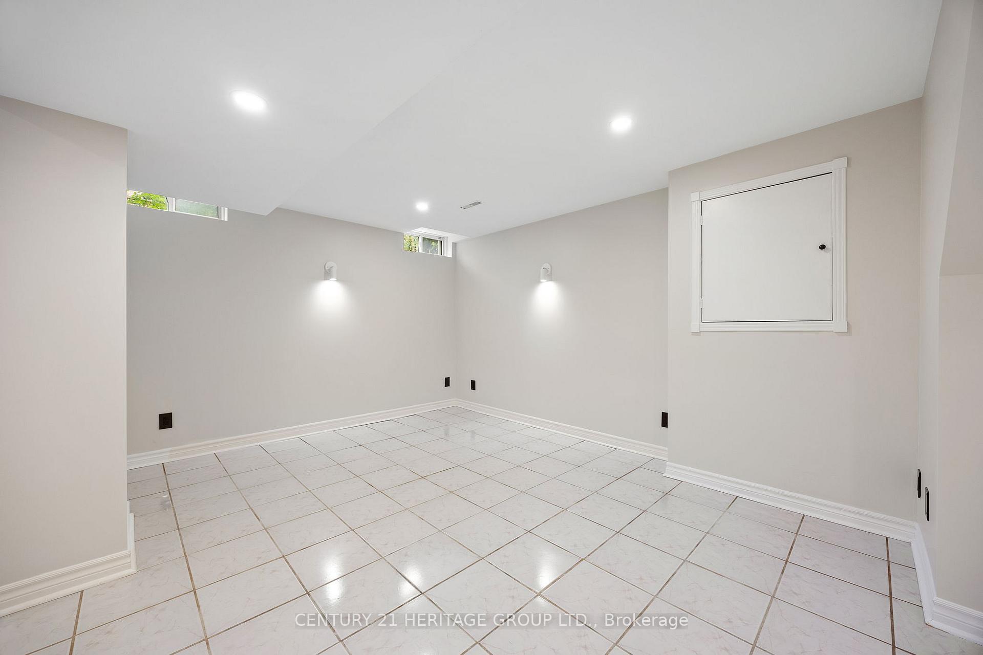 Photo 39 of 25 Wildberry Crescent, Vaughan, Vellore Village — HOMEH
