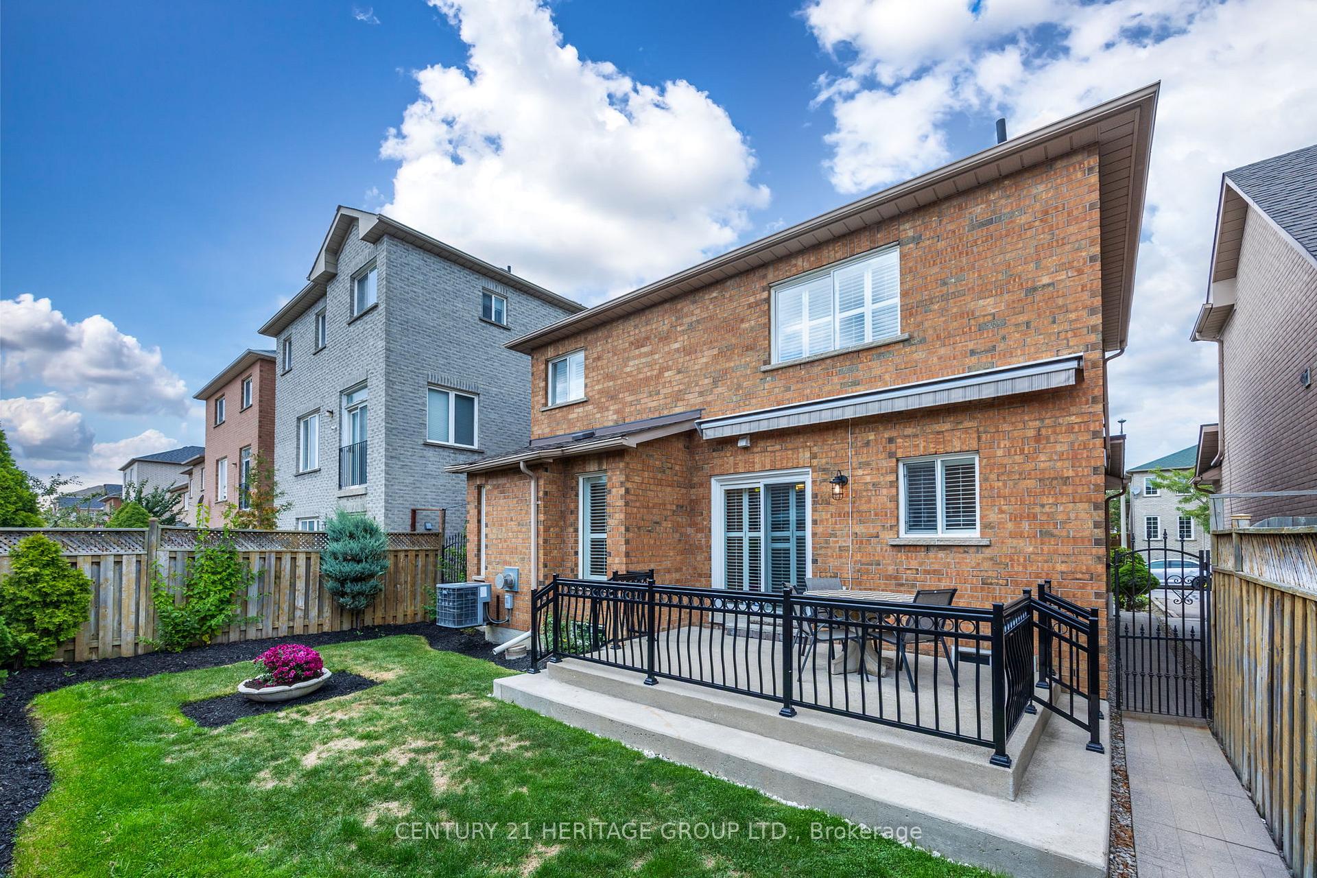 Photo 44 of 25 Wildberry Crescent, Vaughan, Vellore Village — HOMEH