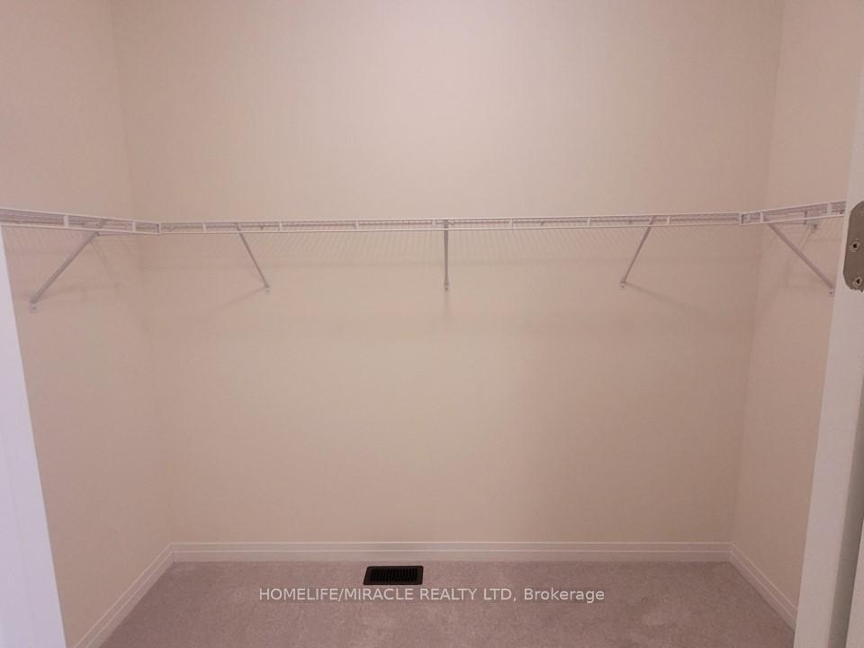 Photo 4 of 34 Rumi Court, Vaughan, Patterson — HOMEH