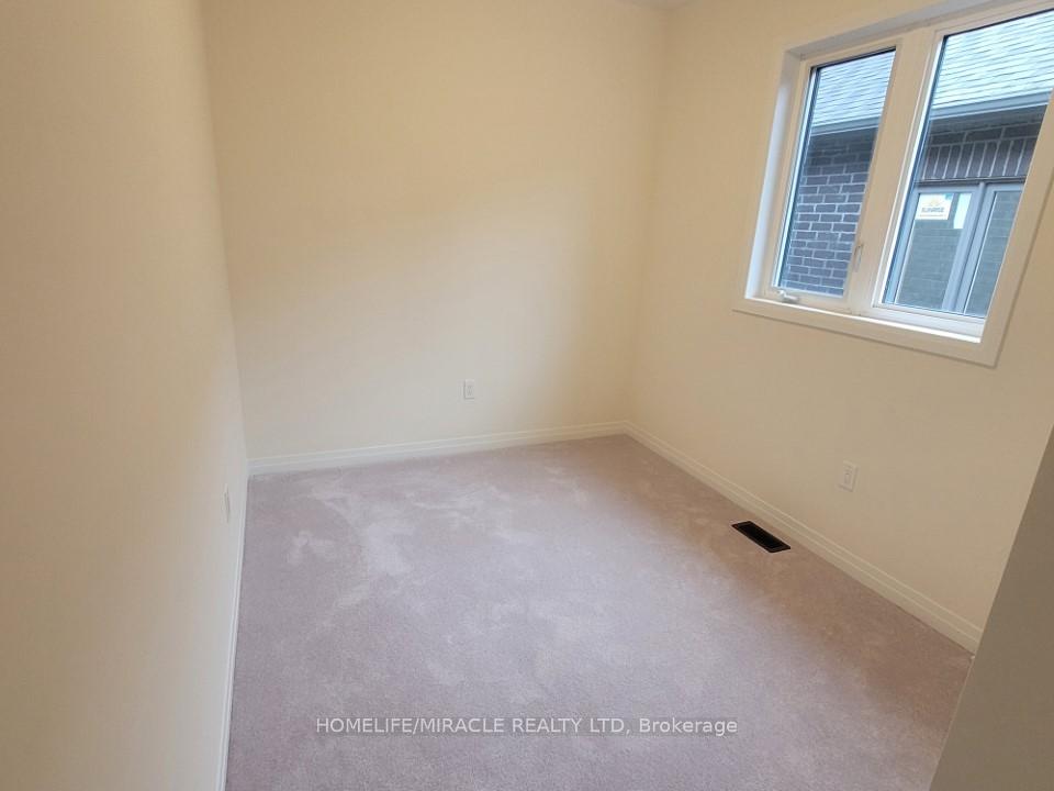 Photo 10 of 34 Rumi Court, Vaughan, Patterson — HOMEH