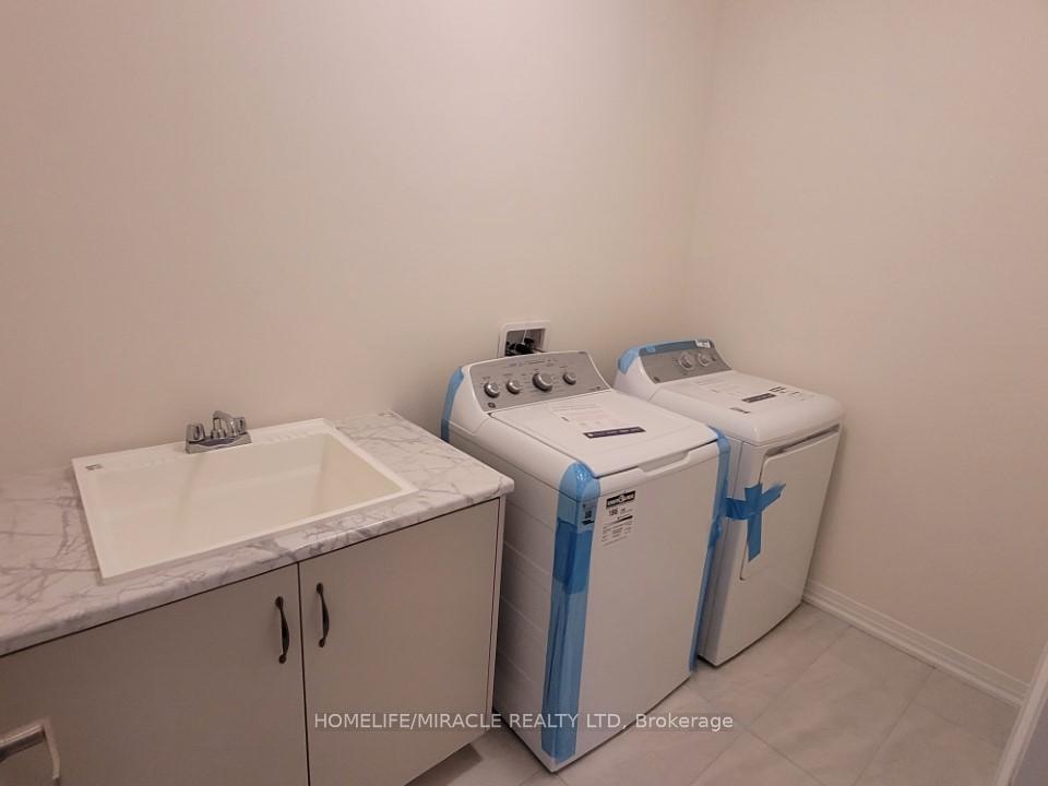 Photo 15 of 34 Rumi Court, Vaughan, Patterson — HOMEH