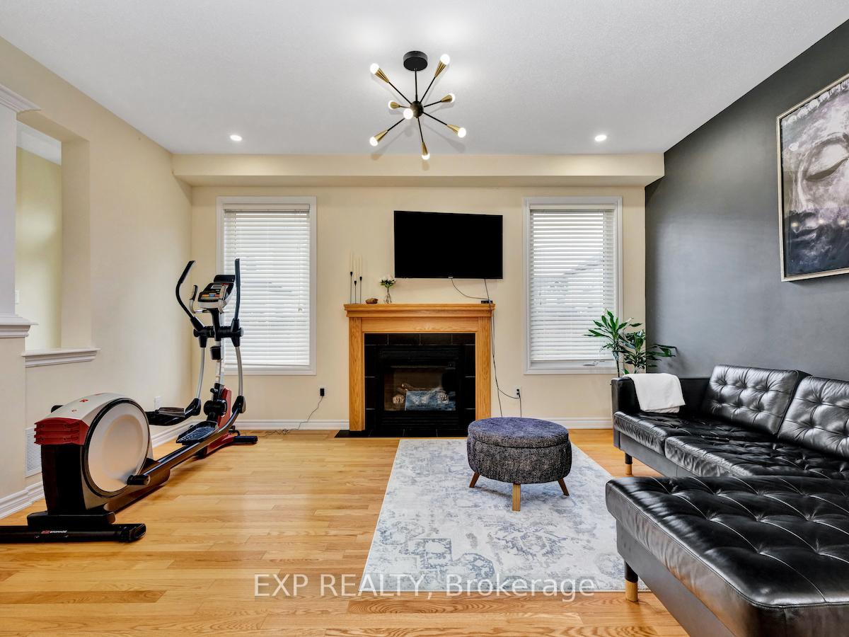 Photo 4 of 30 Pondhawk Way, Ottawa, Barrhaven - Half Moon Bay — HOMEH