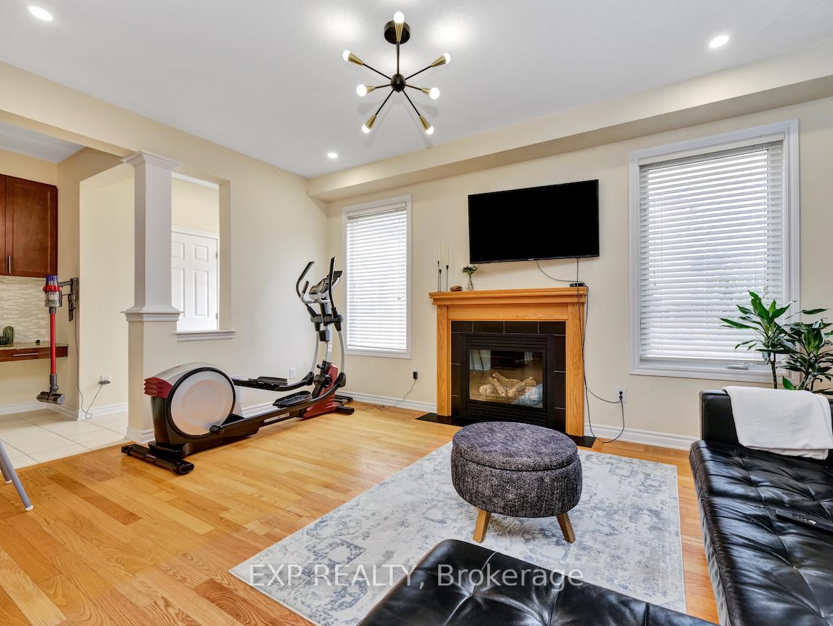 Photo 5 of 30 Pondhawk Way, Ottawa, Barrhaven - Half Moon Bay — HOMEH