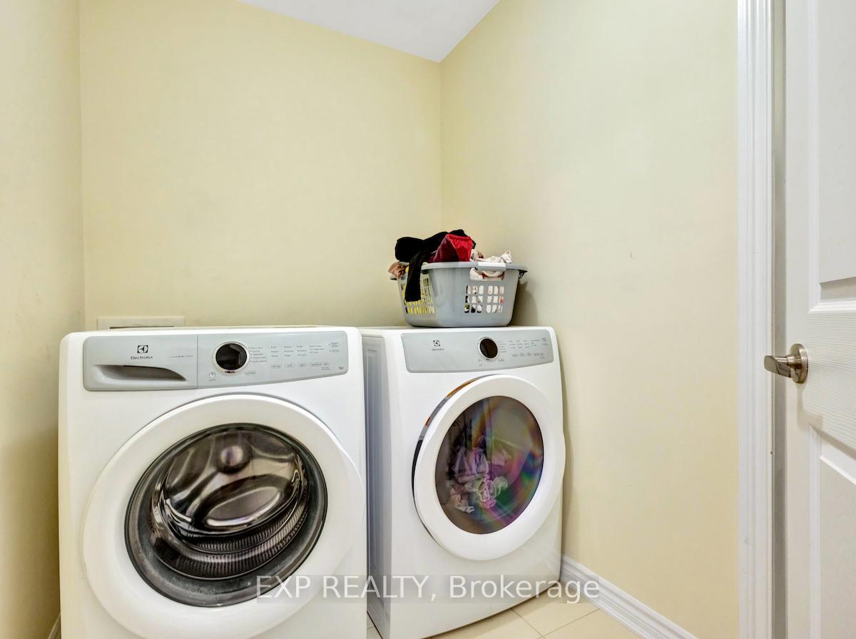 Photo 31 of 30 Pondhawk Way, Ottawa, Barrhaven - Half Moon Bay — HOMEH