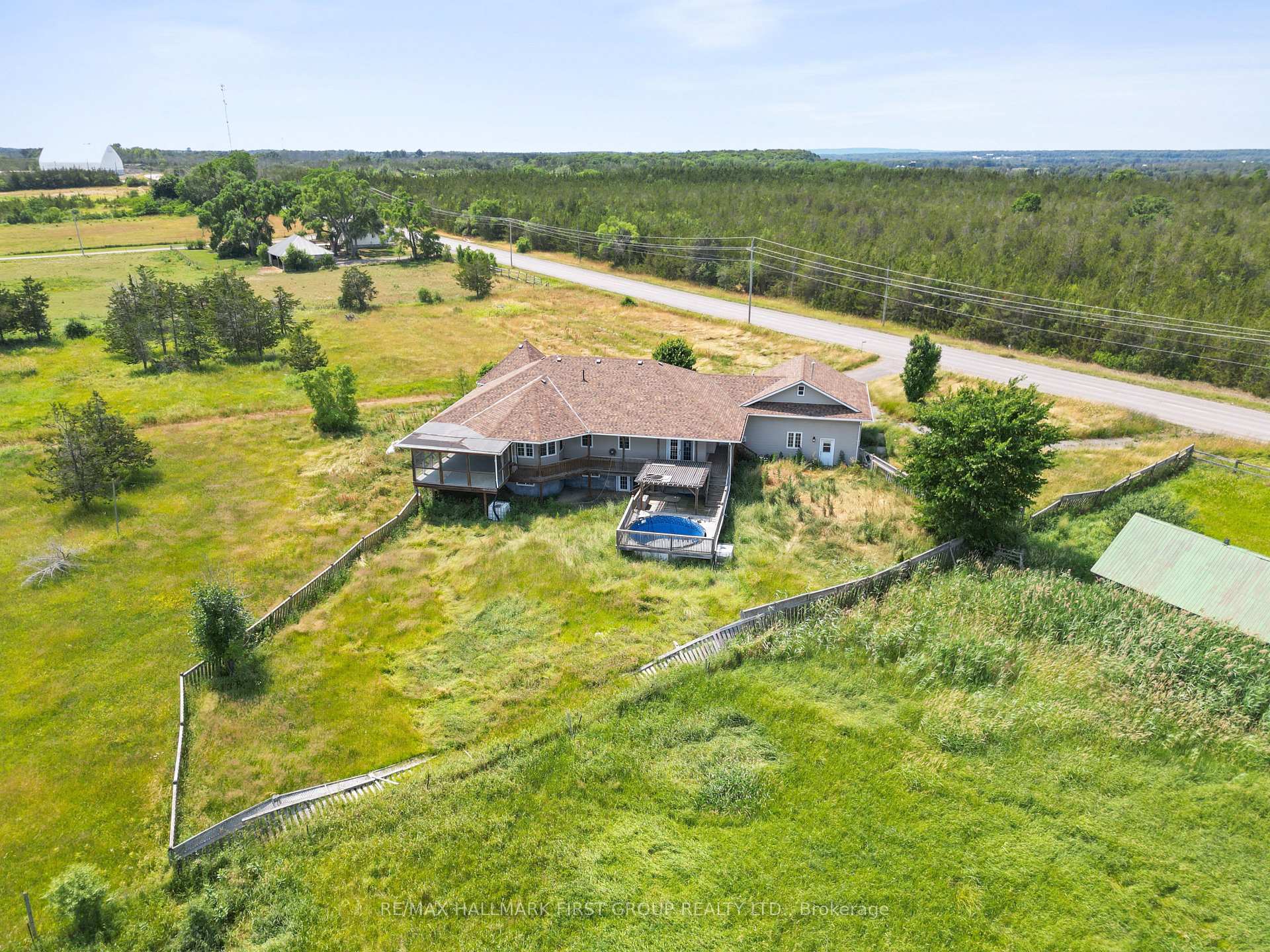 Photo 32 of 2898 County Rd 2, Prince Edward County, Ameliasburg Ward — HOMEH