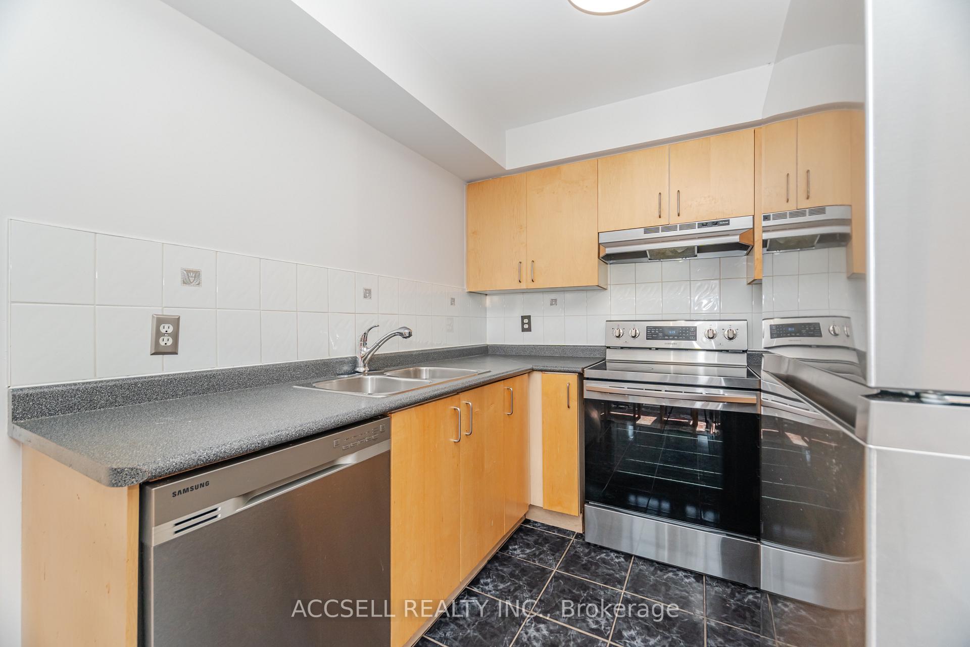 Photo 20 of 188 Deepsprings Crescent, Vaughan, Vellore Village — HOMEH