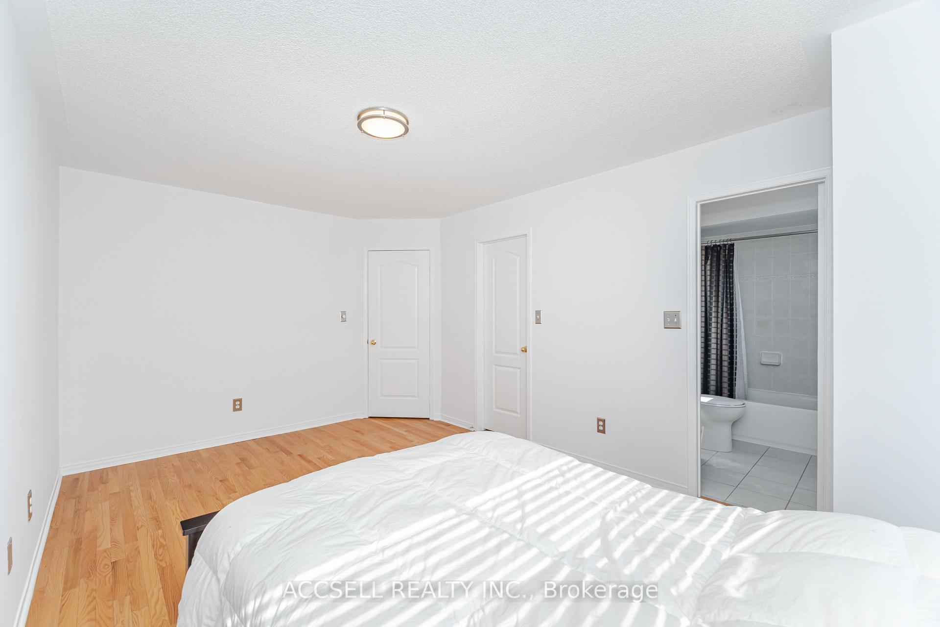 Photo 31 of 188 Deepsprings Crescent, Vaughan, Vellore Village — HOMEH