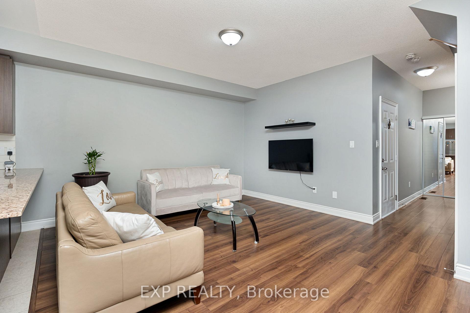 Photo 3 of 34 Prospect Way, Whitby, Pringle Creek — HOMEH