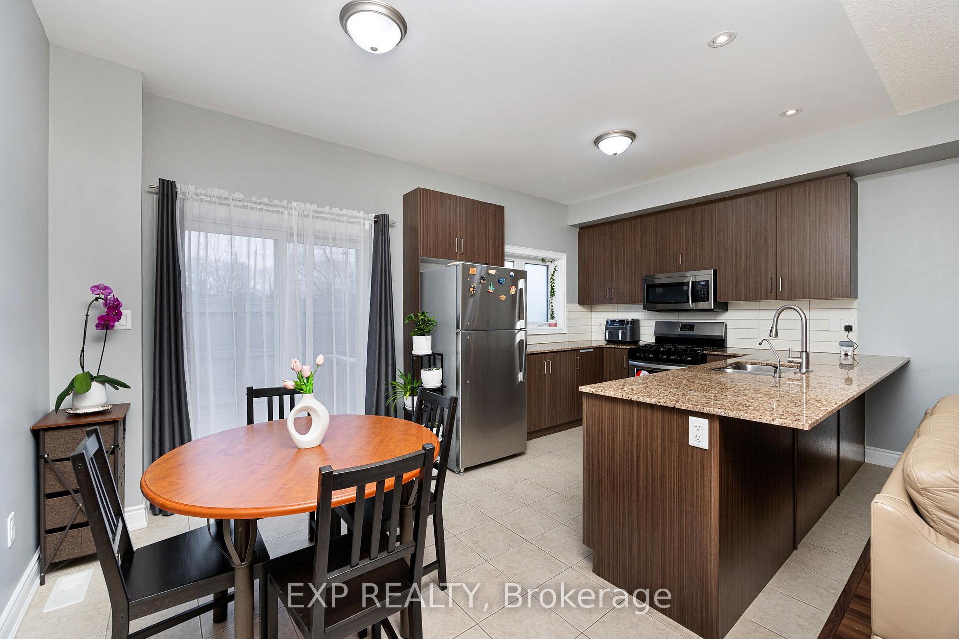 Photo 5 of 34 Prospect Way, Whitby, Pringle Creek — HOMEH