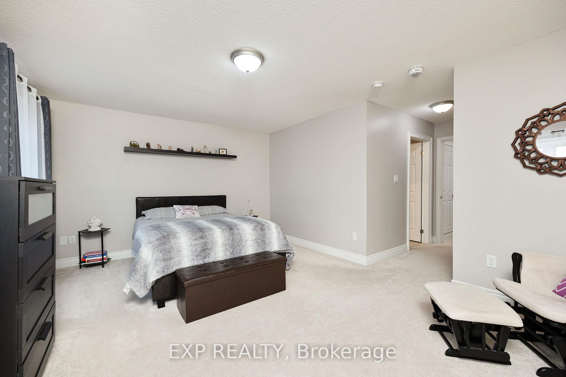 Photo 10 of 34 Prospect Way, Whitby, Pringle Creek — HOMEH