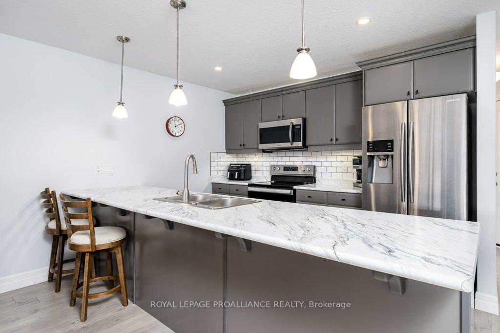 Photo 4 of 14 Caleb Crescent, Quinte West, Frankford Ward — HOMEH
