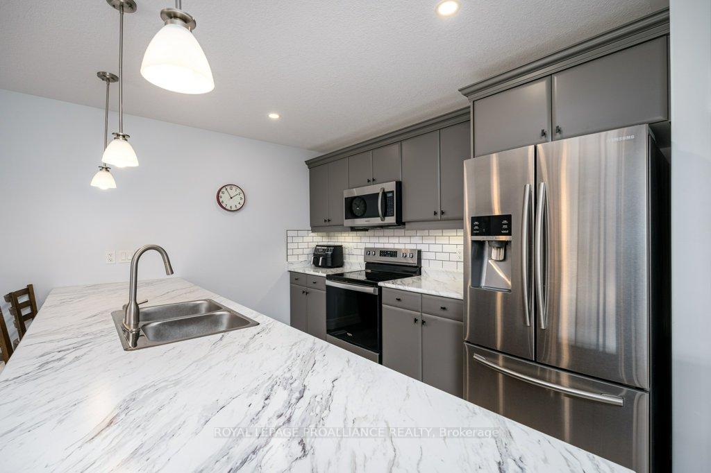 Photo 5 of 14 Caleb Crescent, Quinte West, Frankford Ward — HOMEH