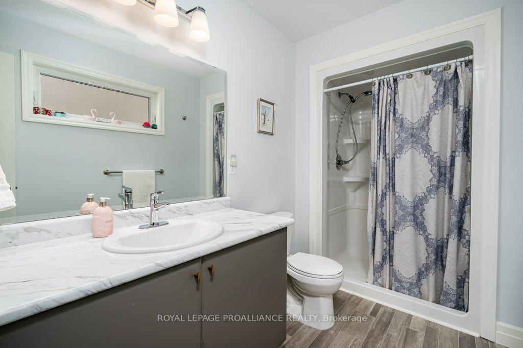 Photo 16 of 14 Caleb Crescent, Quinte West, Frankford Ward — HOMEH