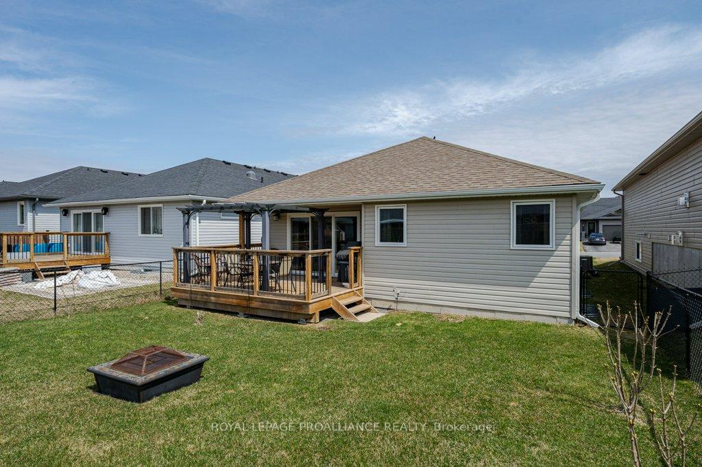Photo 36 of 14 Caleb Crescent, Quinte West, Frankford Ward — HOMEH