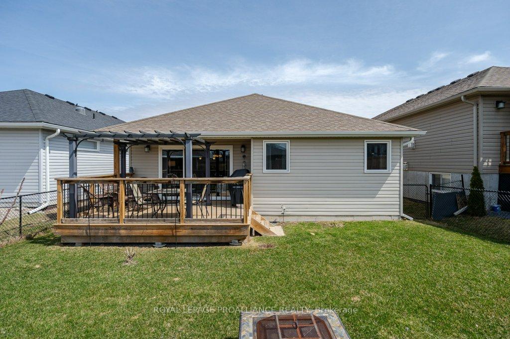 Photo 37 of 14 Caleb Crescent, Quinte West, Frankford Ward — HOMEH