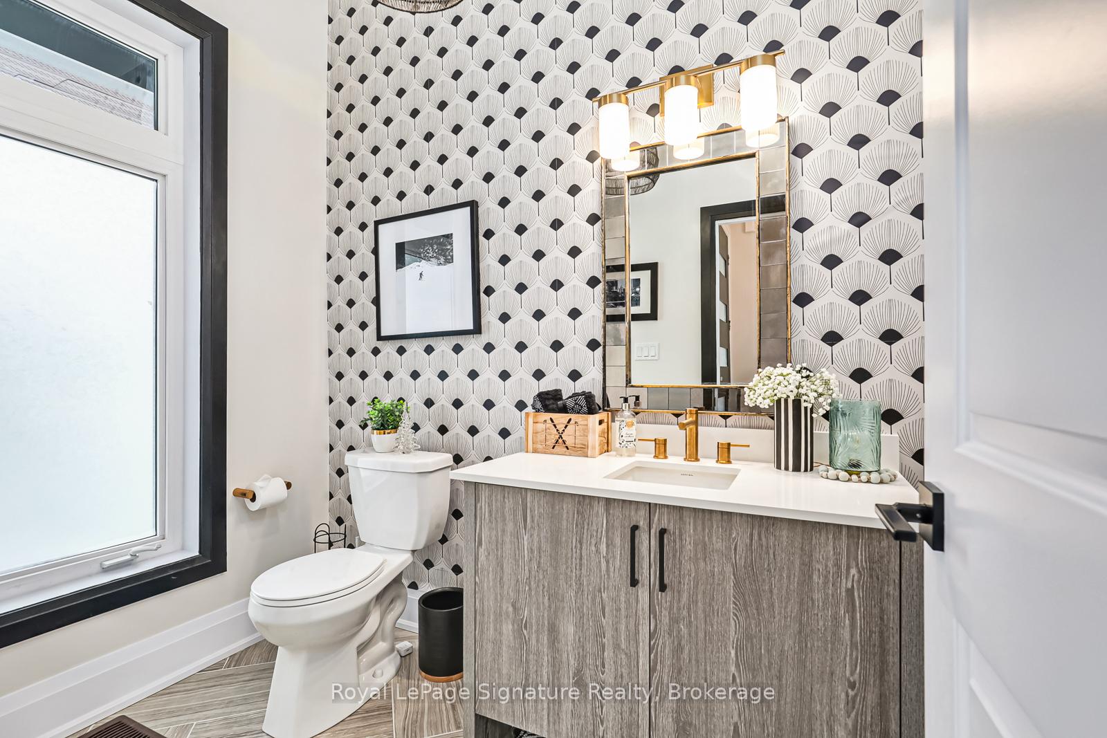 Photo 4 of 144 Springside Crescent, Blue Mountains — HOMEH