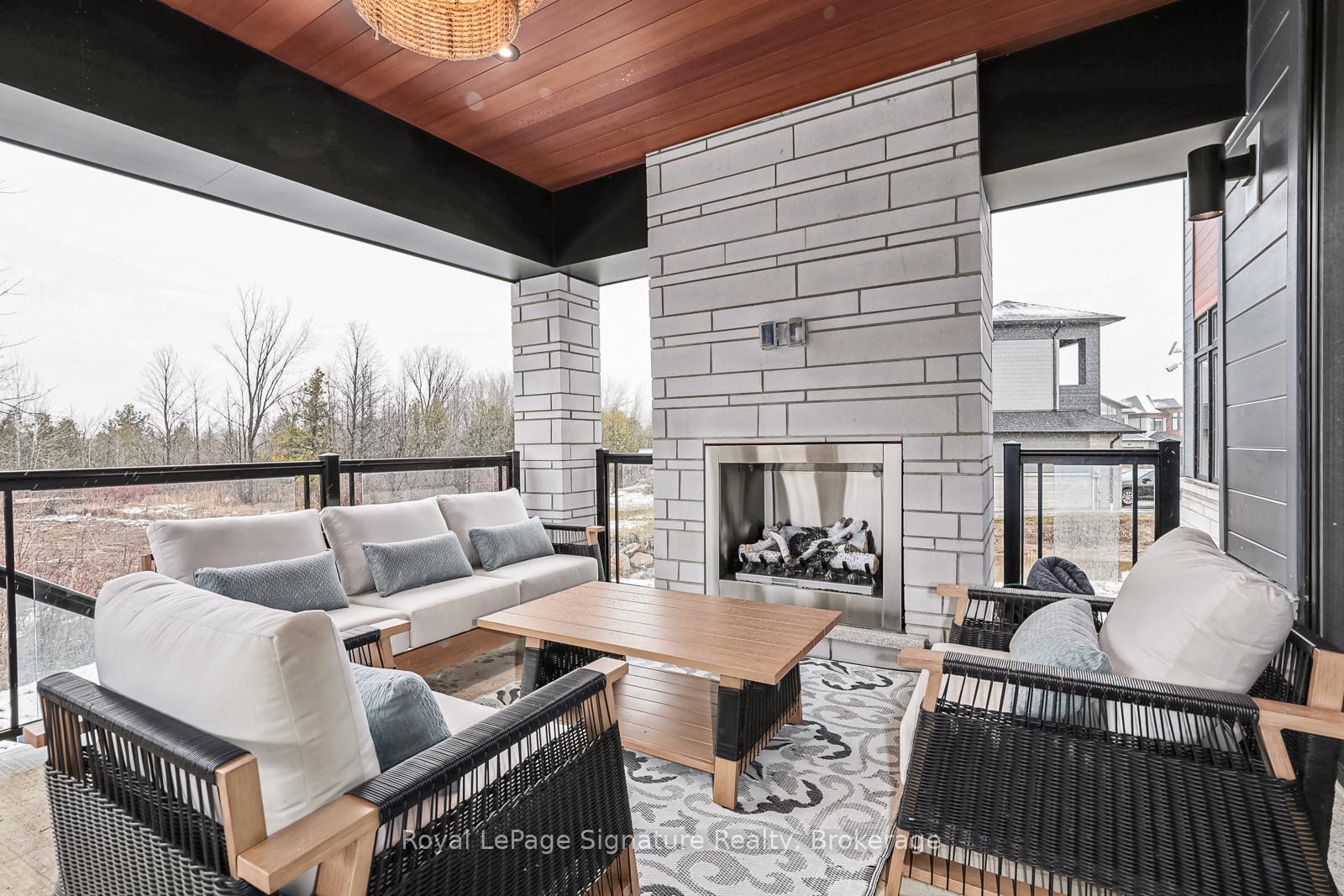 Photo 13 of 144 Springside Crescent, Blue Mountains — HOMEH