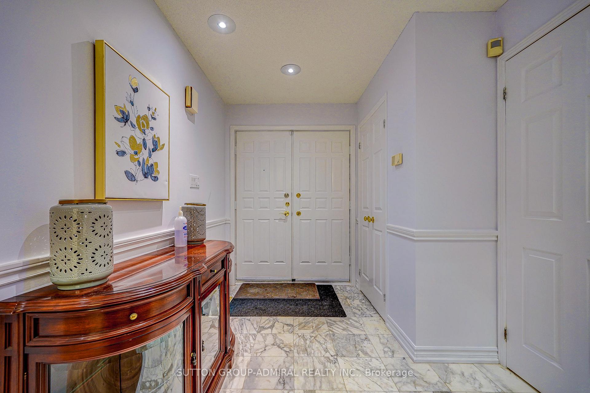 Photo 2 of Unit Main, 62 Venice Crescent, Vaughan, Beverley Glen — HOMEH