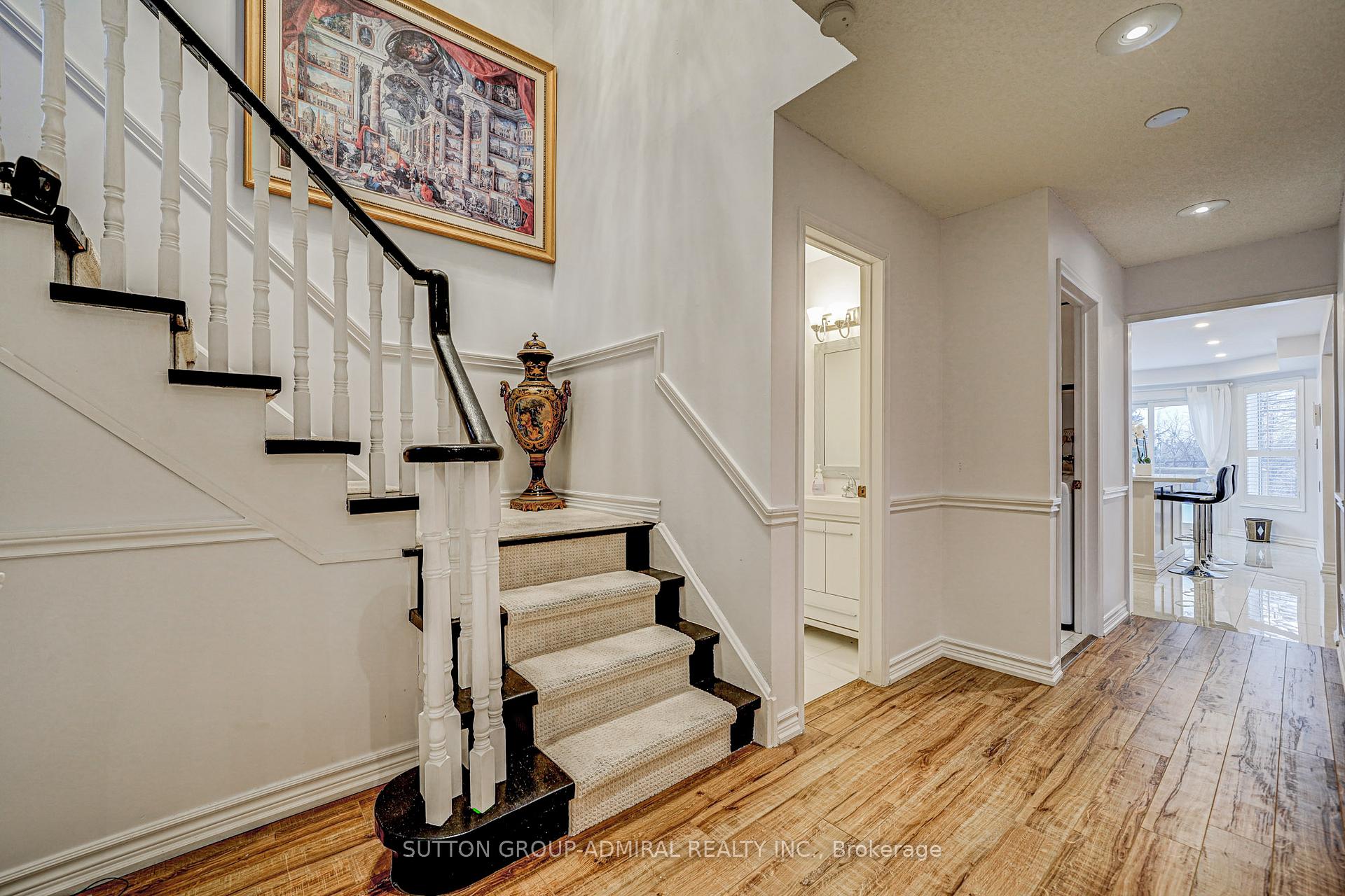 Photo 4 of Unit Main, 62 Venice Crescent, Vaughan, Beverley Glen — HOMEH