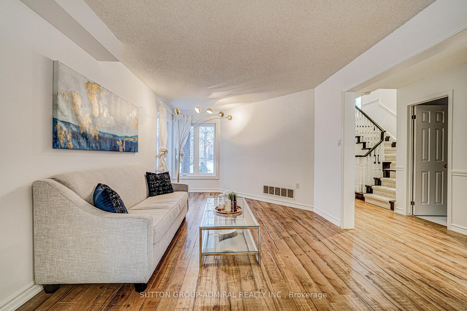 Photo 7 of Unit Main, 62 Venice Crescent, Vaughan, Beverley Glen — HOMEH