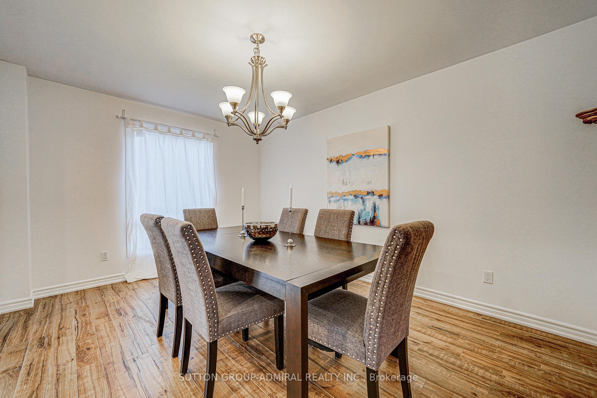 Photo 9 of Unit Main, 62 Venice Crescent, Vaughan, Beverley Glen — HOMEH