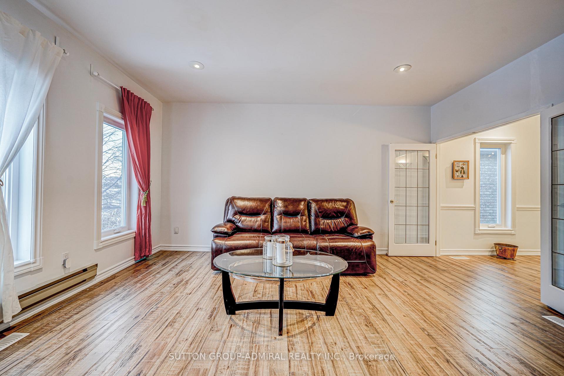 Photo 20 of Unit Main, 62 Venice Crescent, Vaughan, Beverley Glen — HOMEH