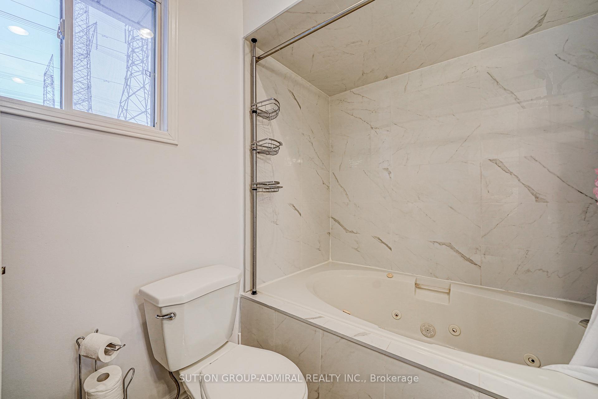 Photo 32 of Unit Main, 62 Venice Crescent, Vaughan, Beverley Glen — HOMEH