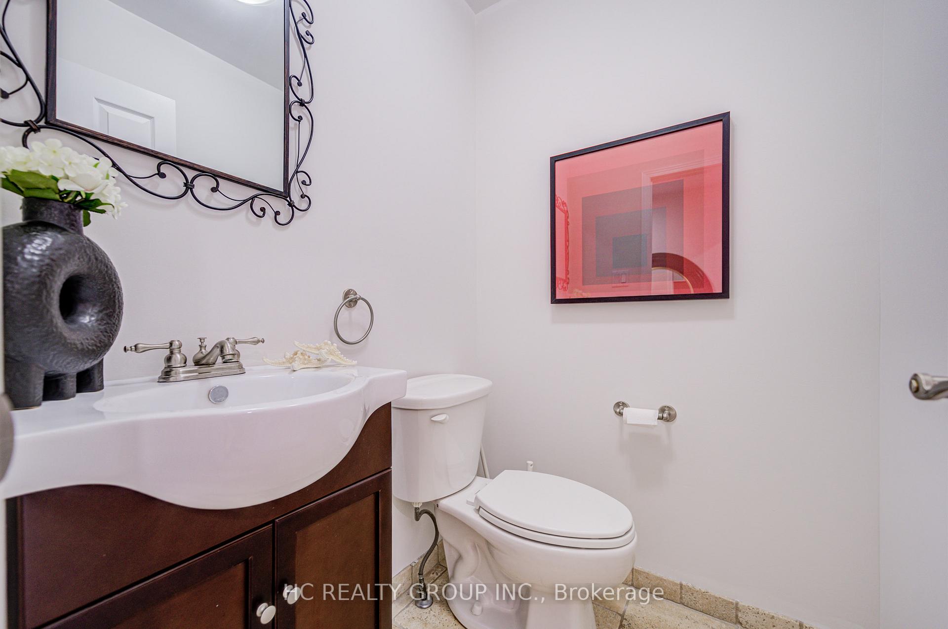 Photo 5 of 51 Mountfield Crescent, Vaughan, Brownridge — HOMEH
