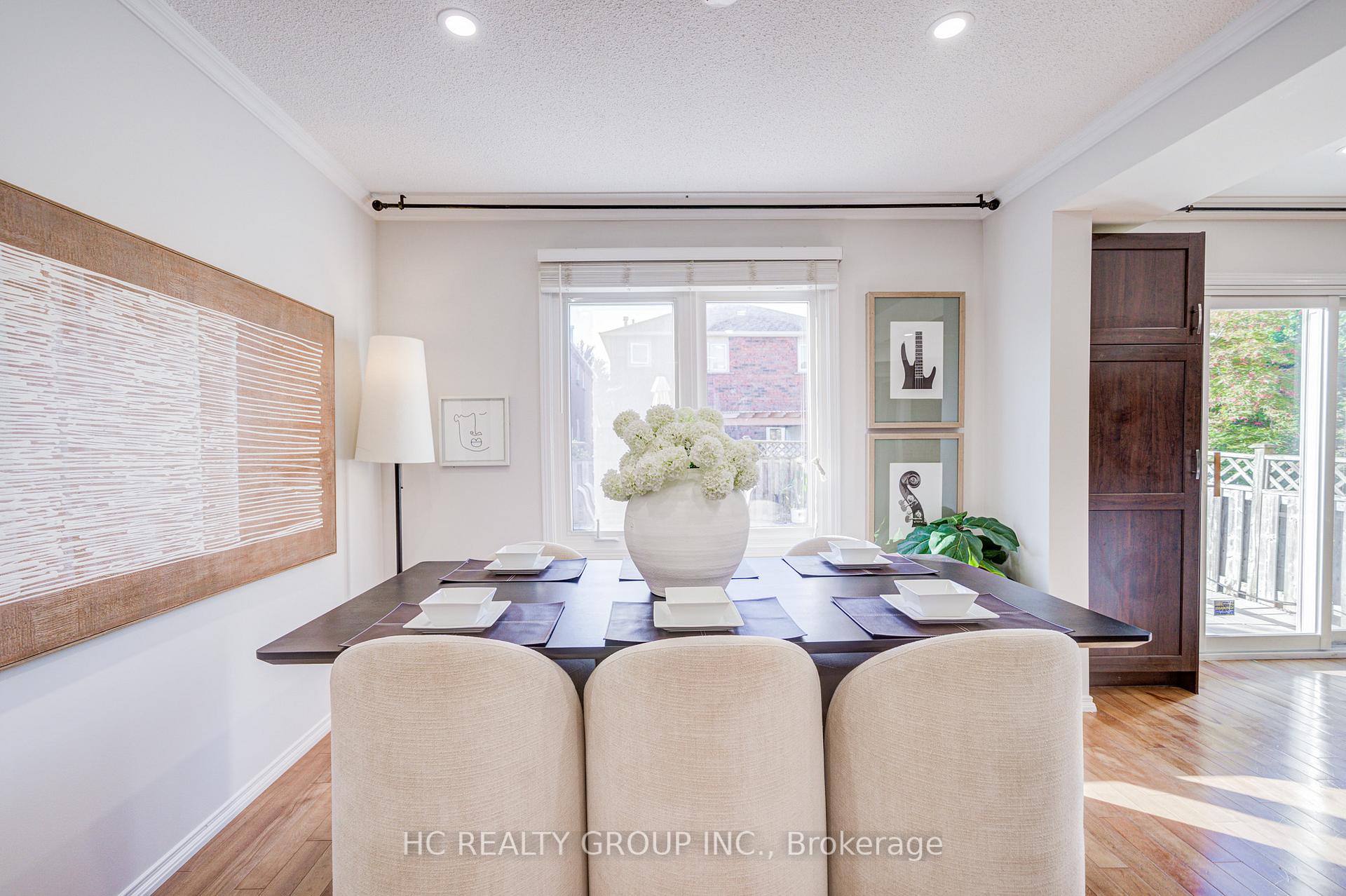 Photo 12 of 51 Mountfield Crescent, Vaughan, Brownridge — HOMEH
