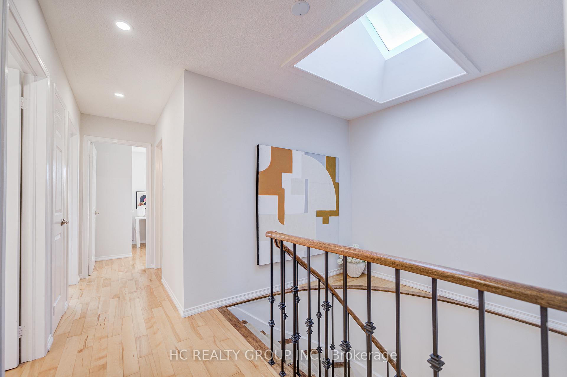 Photo 19 of 51 Mountfield Crescent, Vaughan, Brownridge — HOMEH