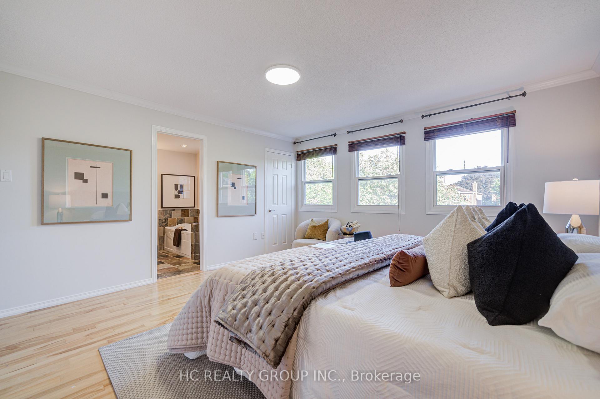 Photo 21 of 51 Mountfield Crescent, Vaughan, Brownridge — HOMEH