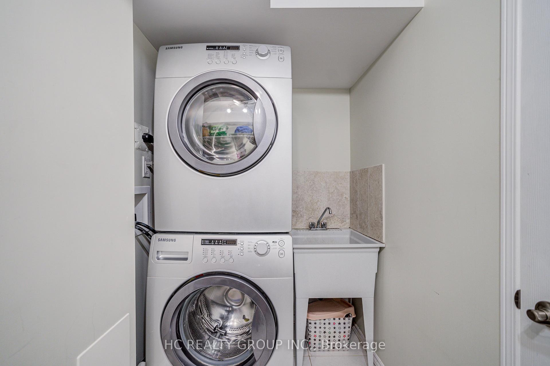 Photo 29 of 51 Mountfield Crescent, Vaughan, Brownridge — HOMEH