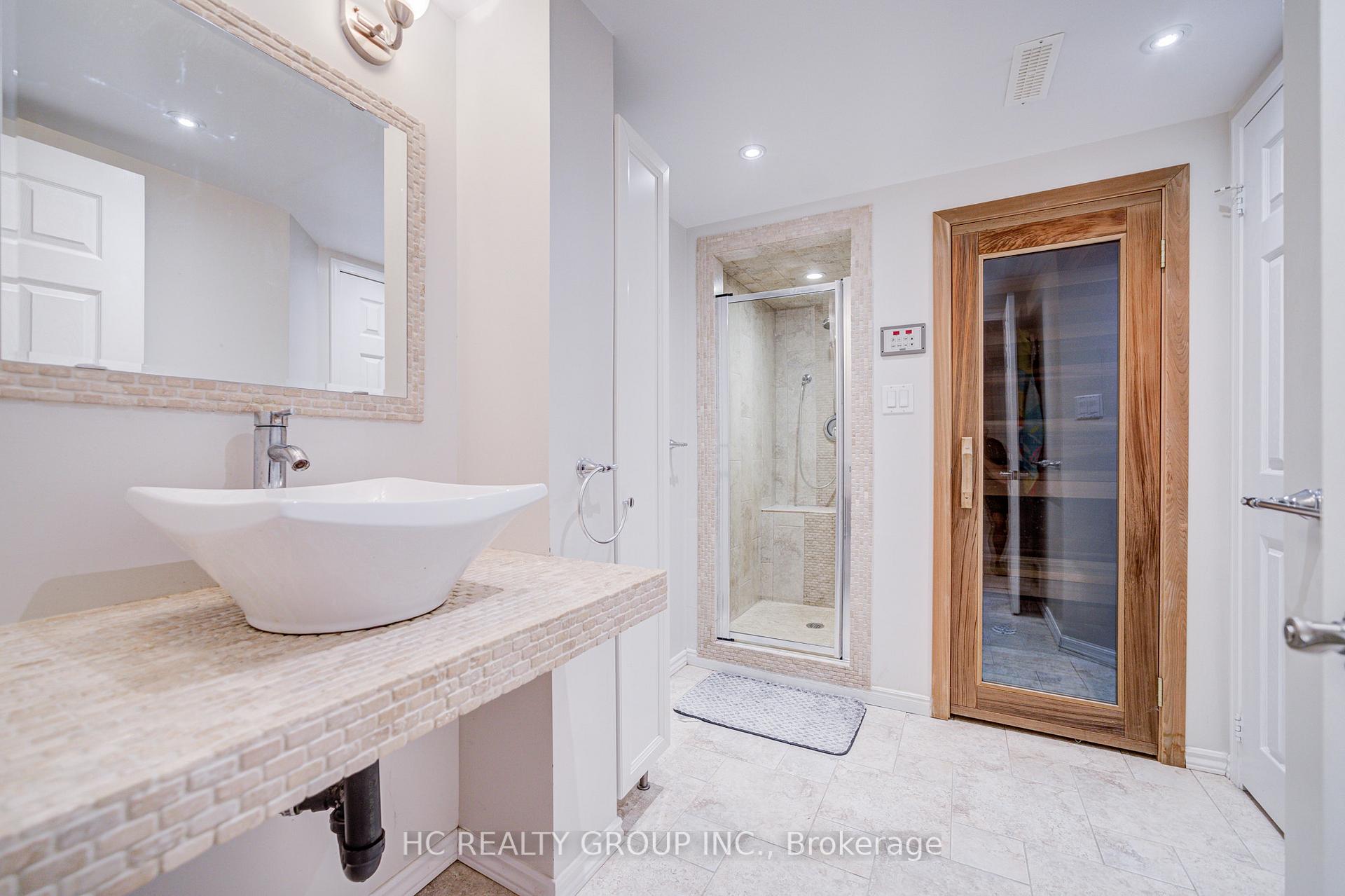 Photo 33 of 51 Mountfield Crescent, Vaughan, Brownridge — HOMEH