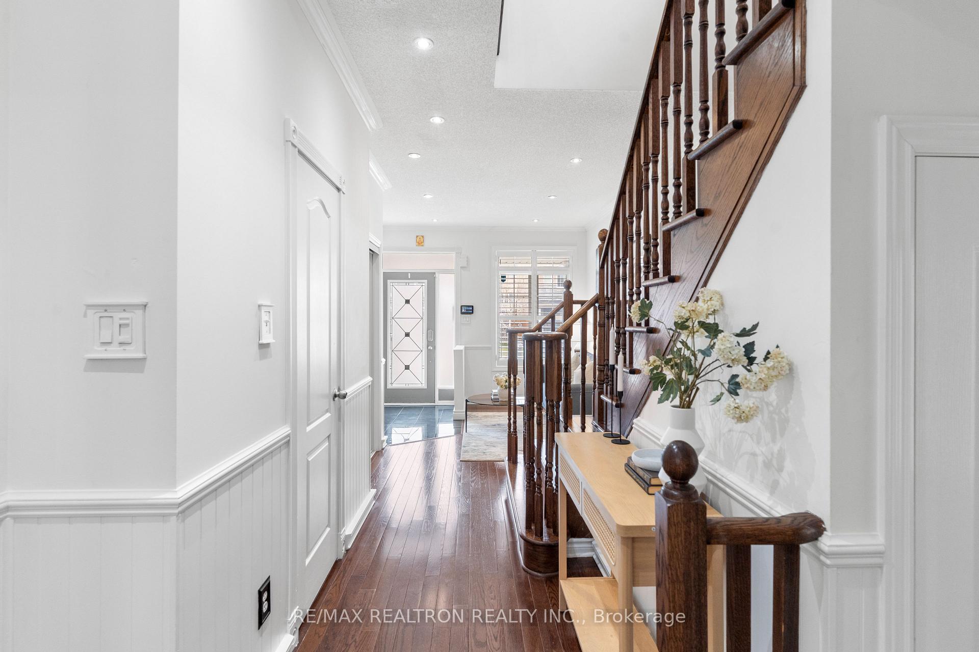 Photo 8 of 1571 Brandy Court, Pickering, Duffin Heights — HOMEH