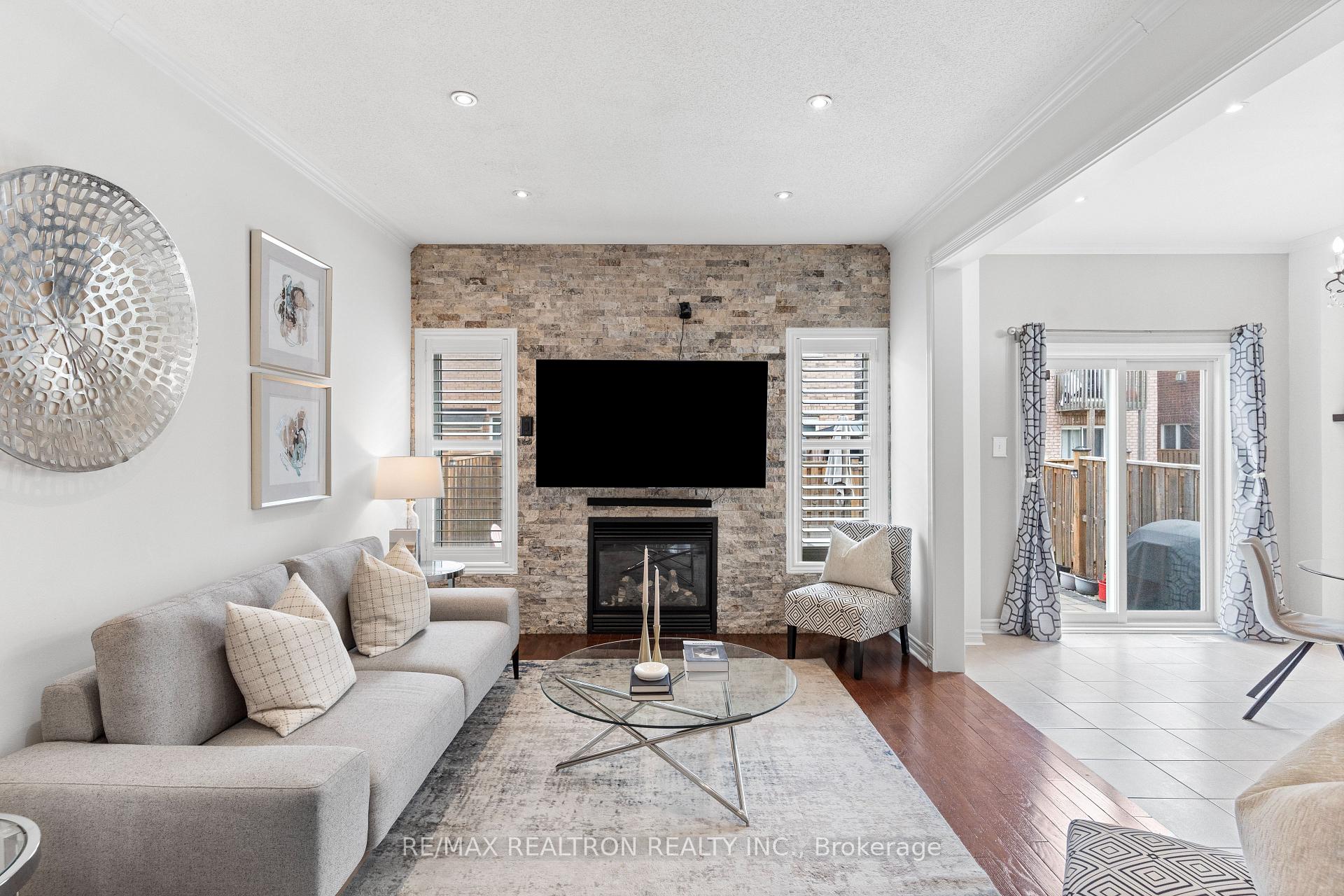 Photo 13 of 1571 Brandy Court, Pickering, Duffin Heights — HOMEH