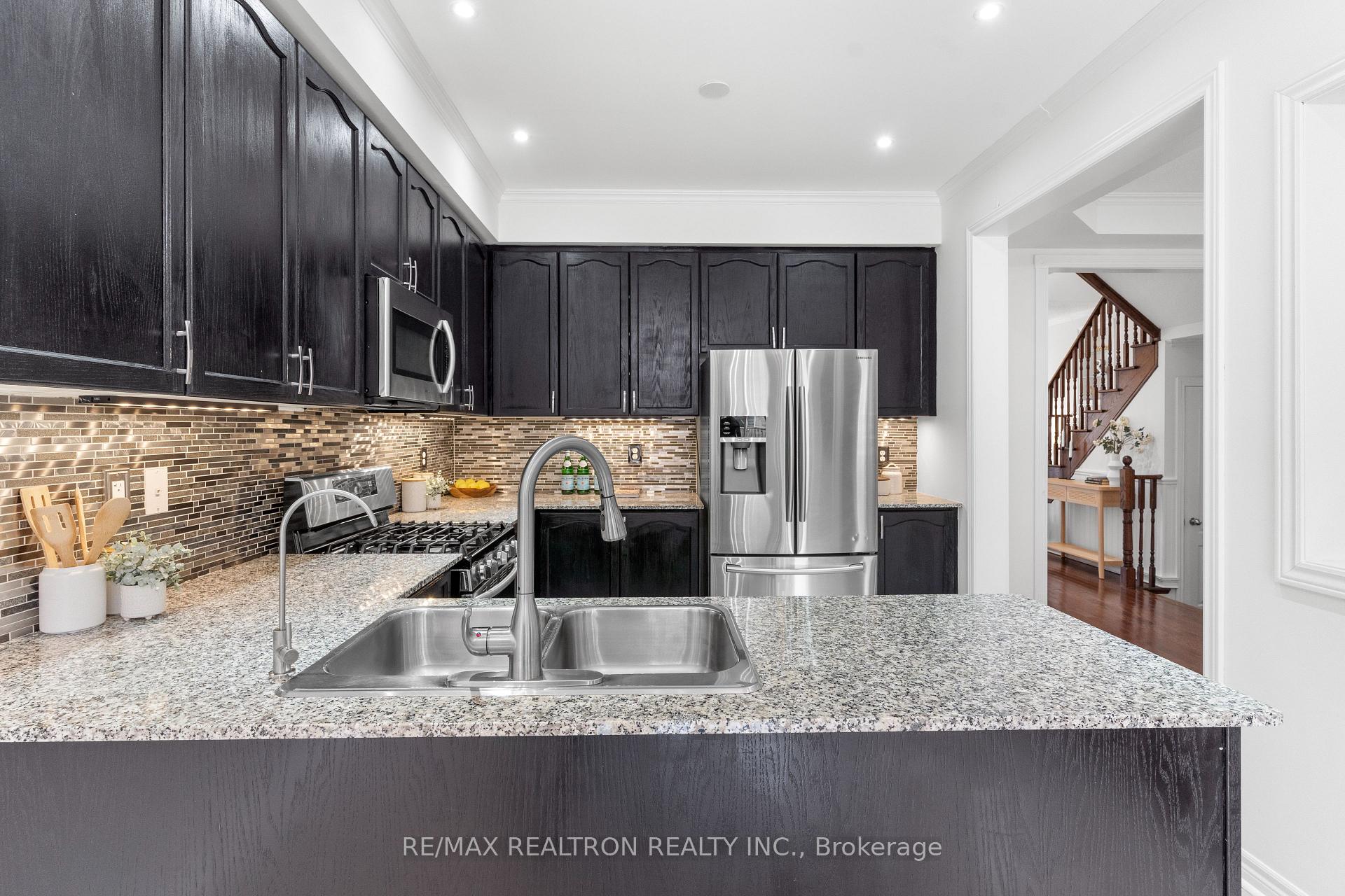 Photo 17 of 1571 Brandy Court, Pickering, Duffin Heights — HOMEH