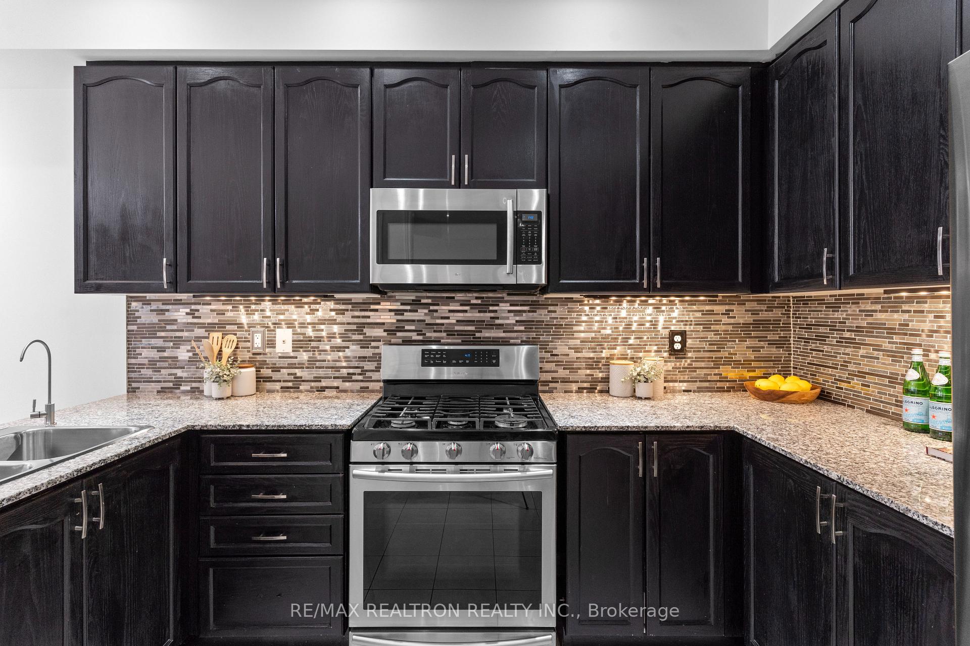 Photo 19 of 1571 Brandy Court, Pickering, Duffin Heights — HOMEH