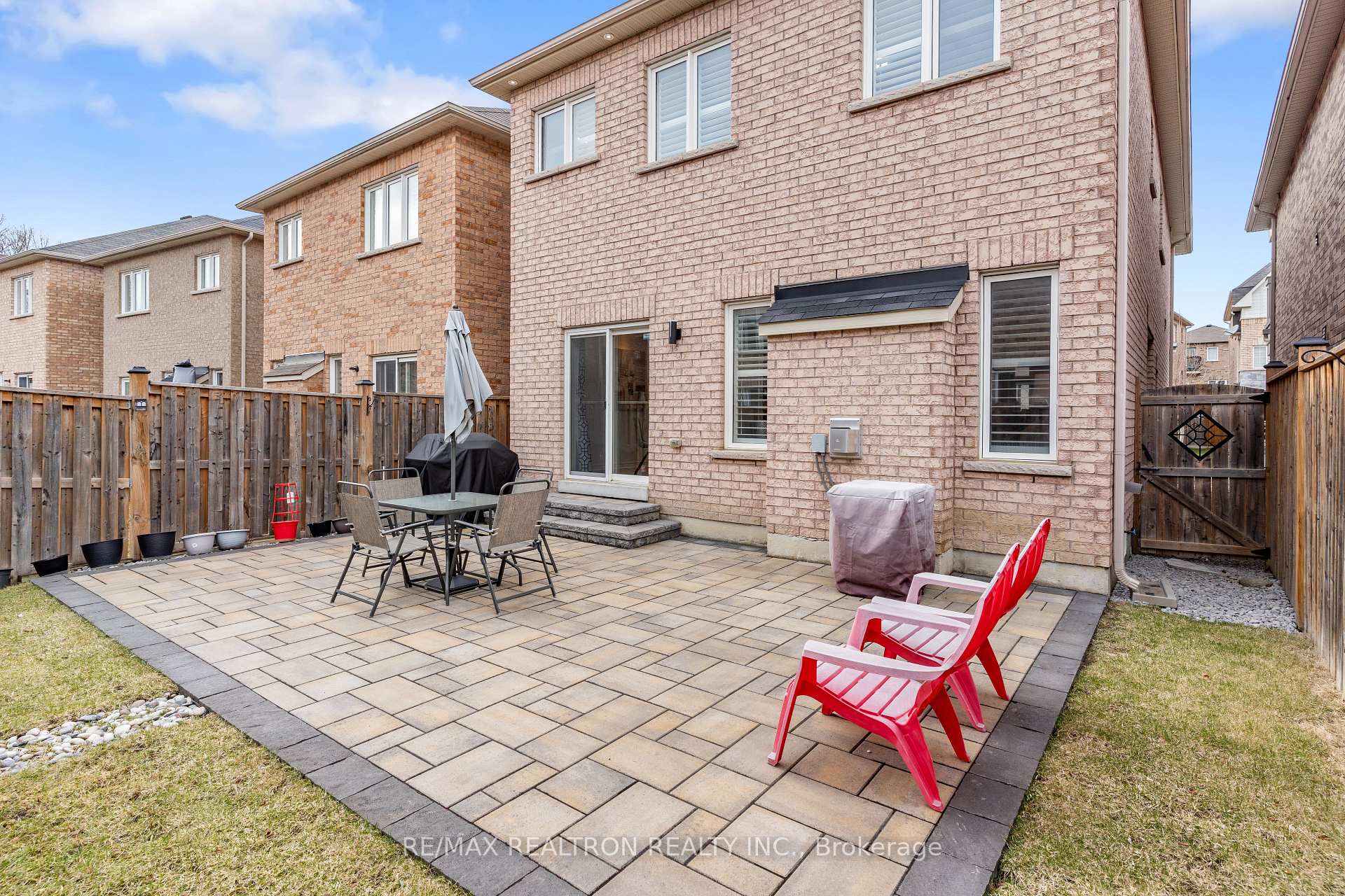 Photo 43 of 1571 Brandy Court, Pickering, Duffin Heights — HOMEH