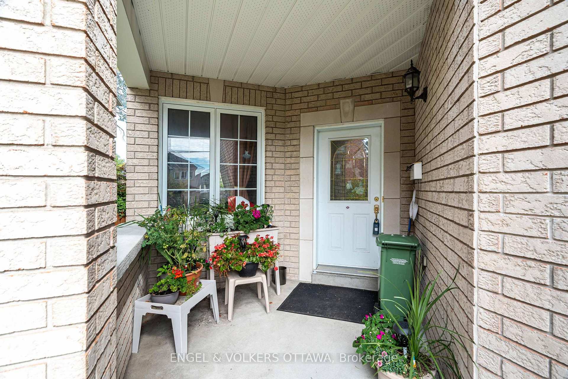 Photo 8 of 1649 Rosebella Avenue, Ottawa, Sawmill Creek/Timbermill — HOMEH