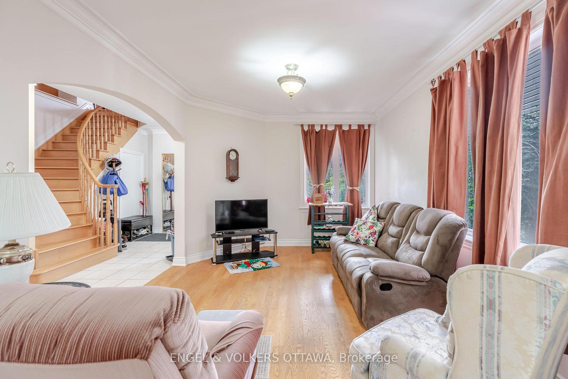 Photo 9 of 1649 Rosebella Avenue, Ottawa, Sawmill Creek/Timbermill — HOMEH