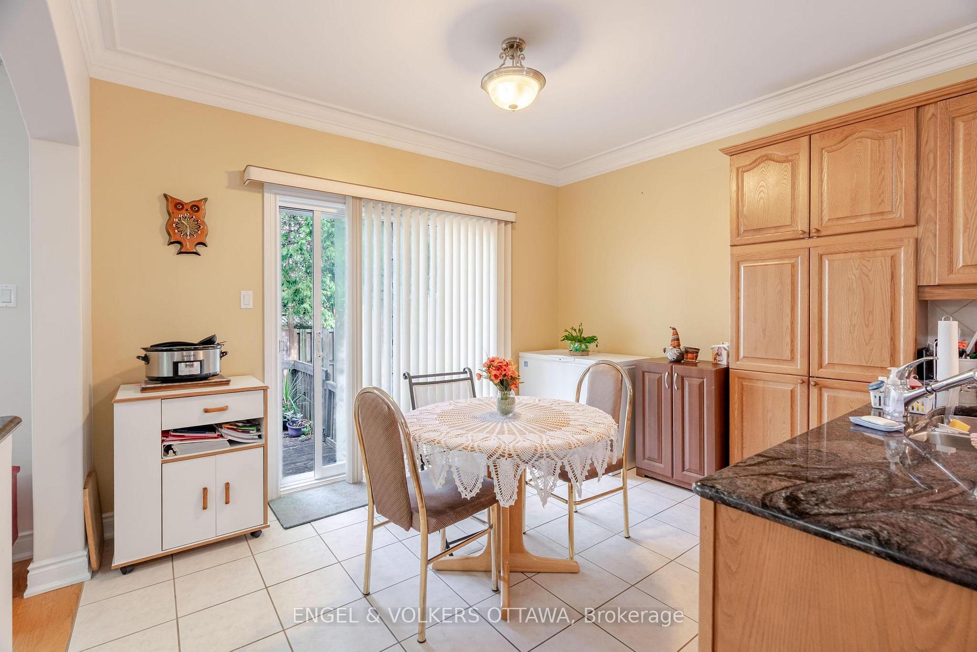 Photo 11 of 1649 Rosebella Avenue, Ottawa, Sawmill Creek/Timbermill — HOMEH