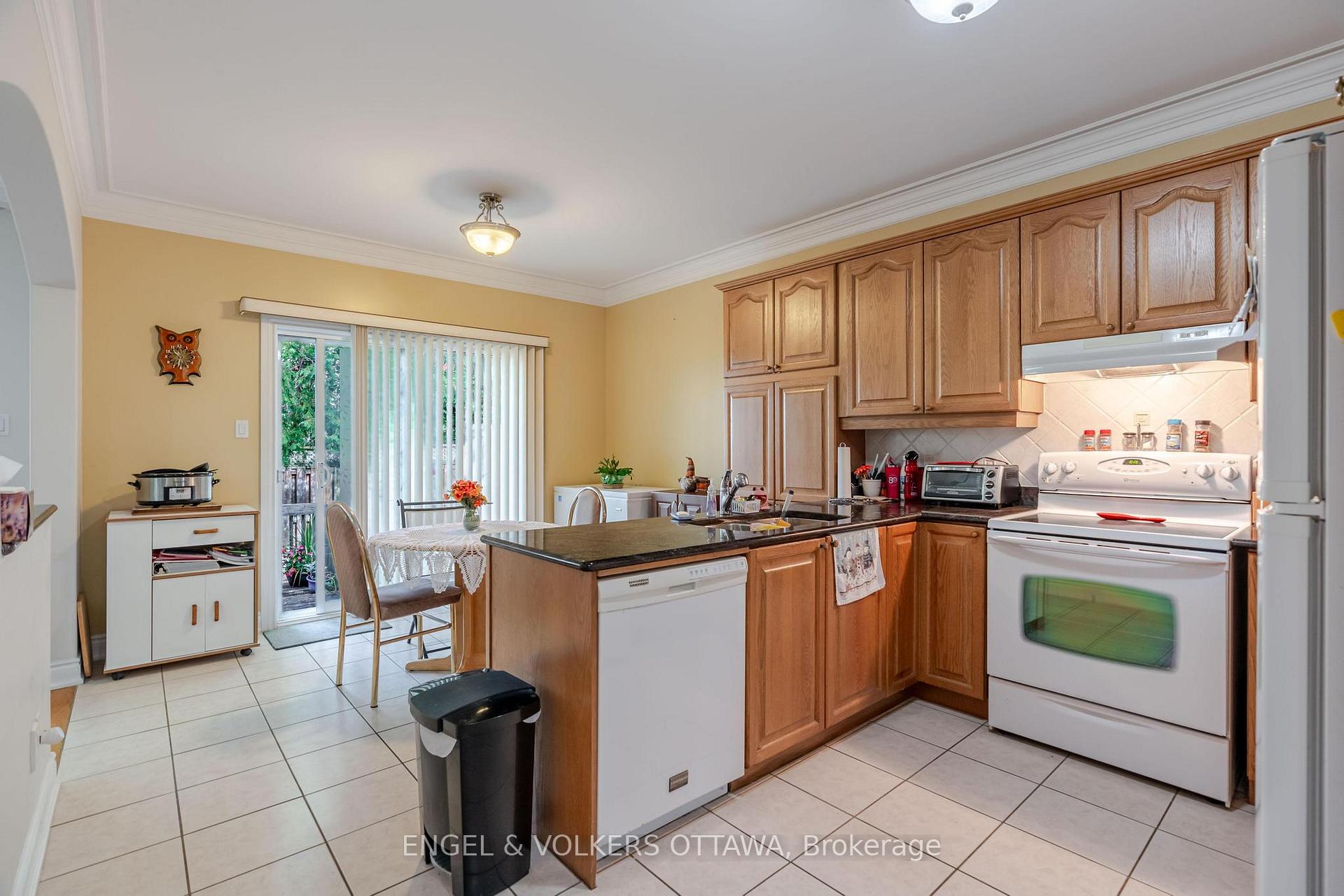 Photo 20 of 1649 Rosebella Avenue, Ottawa, Sawmill Creek/Timbermill — HOMEH
