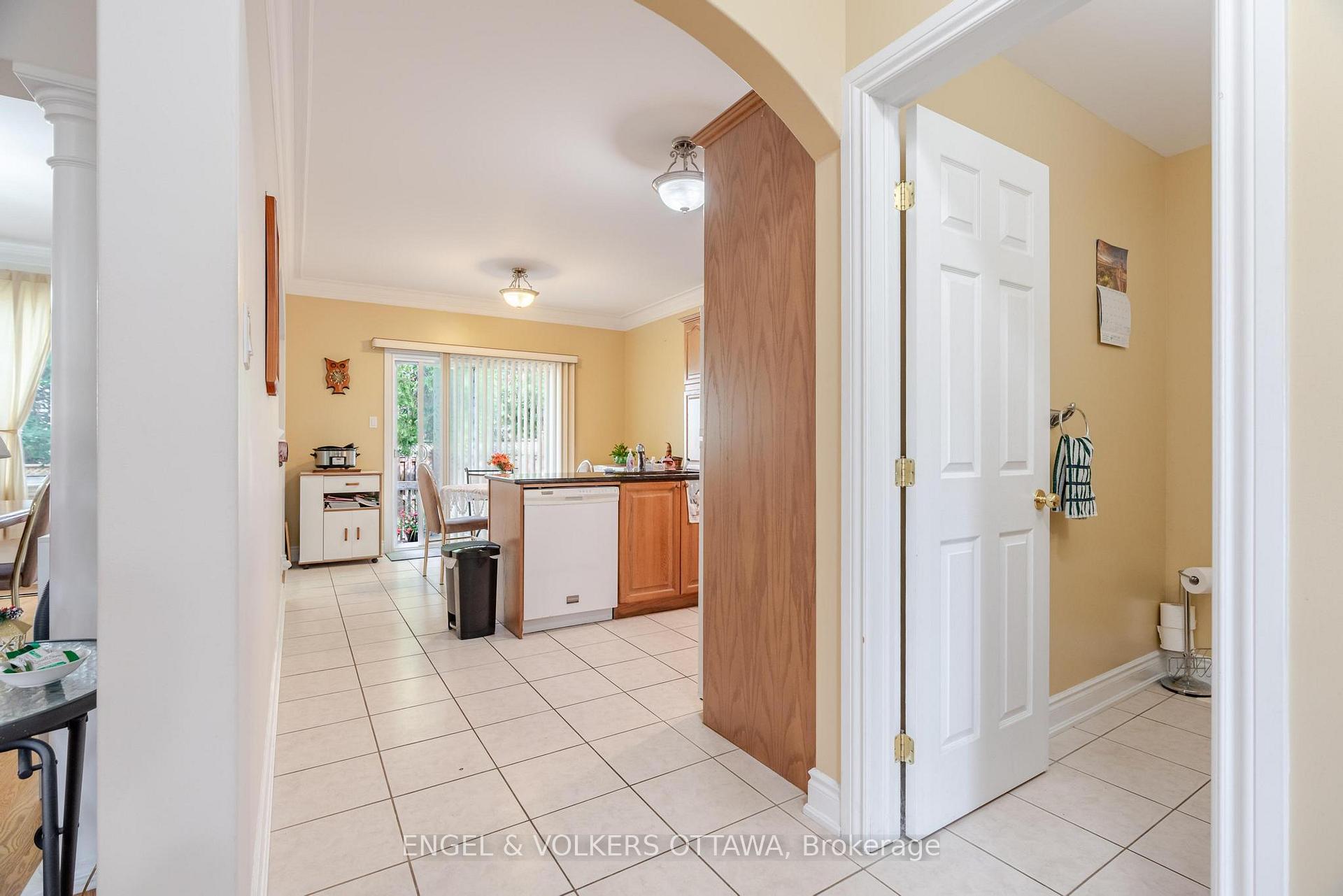 Photo 16 of 1649 Rosebella Avenue, Ottawa, Sawmill Creek/Timbermill — HOMEH