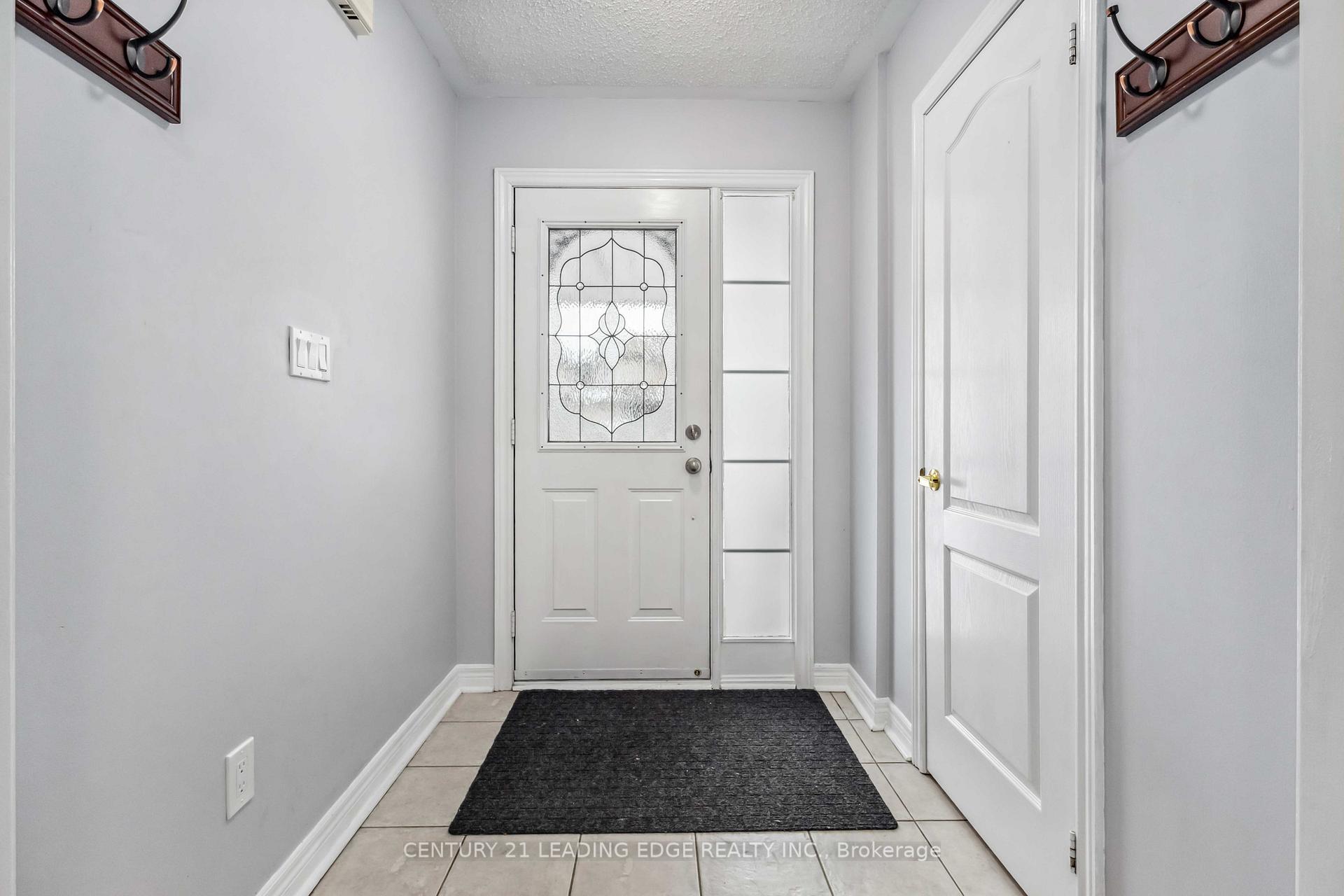 Photo 2 of 68 Melody Drive, Whitby, Brooklin — HOMEH