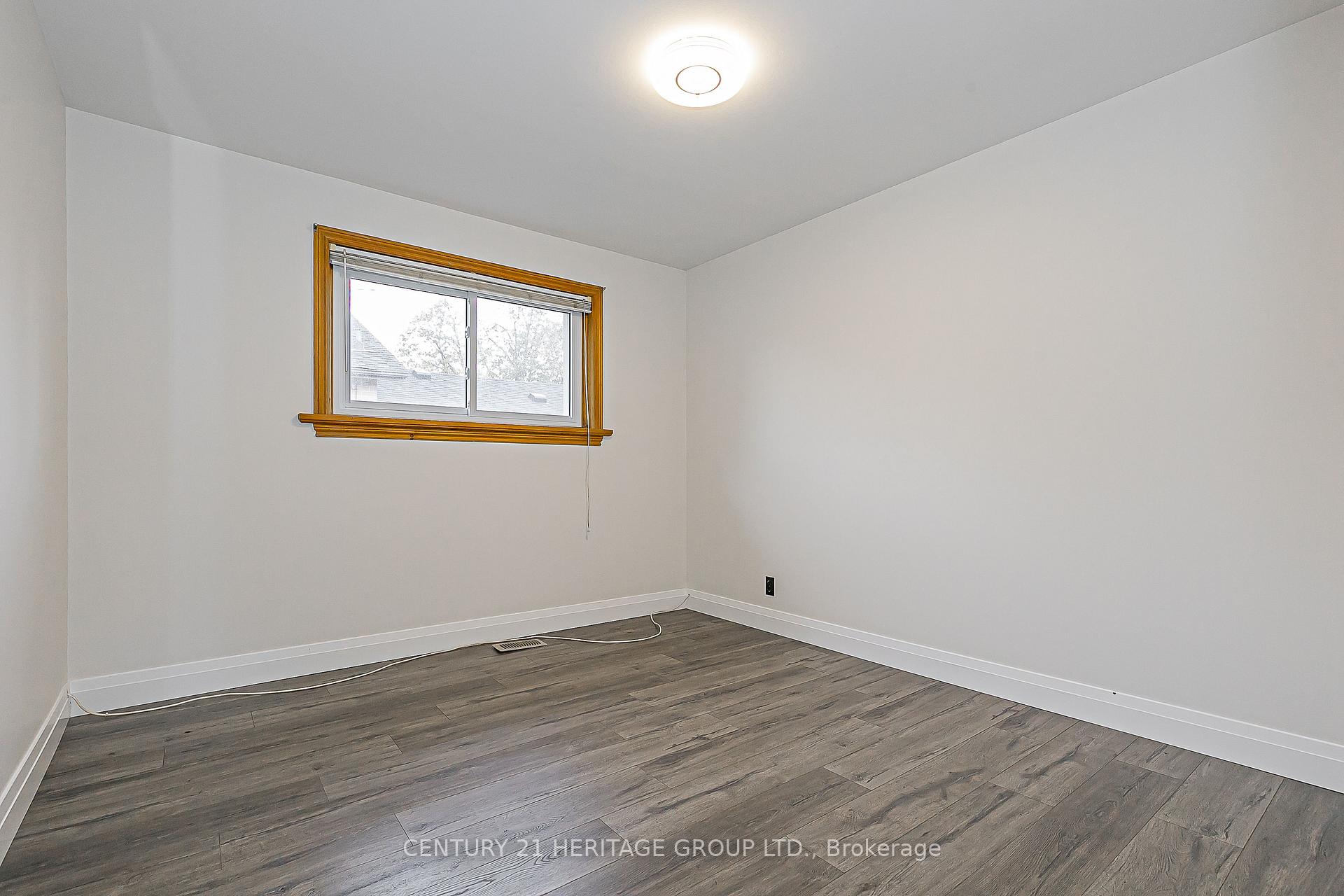 Photo 32 of 26 Knowles Crescent, Aurora, Aurora Highlands — HOMEH