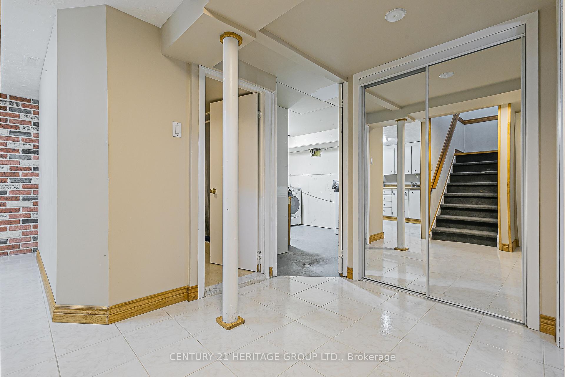 Photo 21 of 26 Knowles Crescent, Aurora, Aurora Highlands — HOMEH