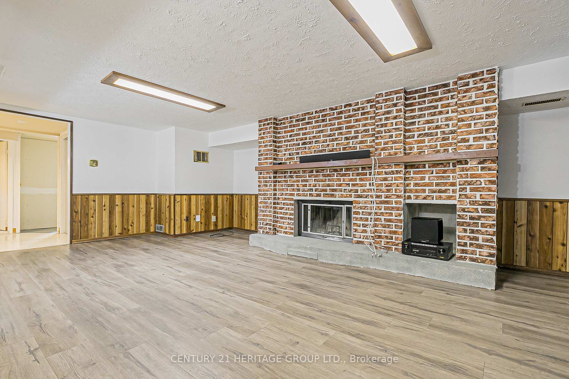 Photo 36 of 26 Knowles Crescent, Aurora, Aurora Highlands — HOMEH